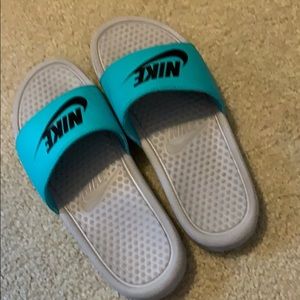 Nike Sport slides - barely worn